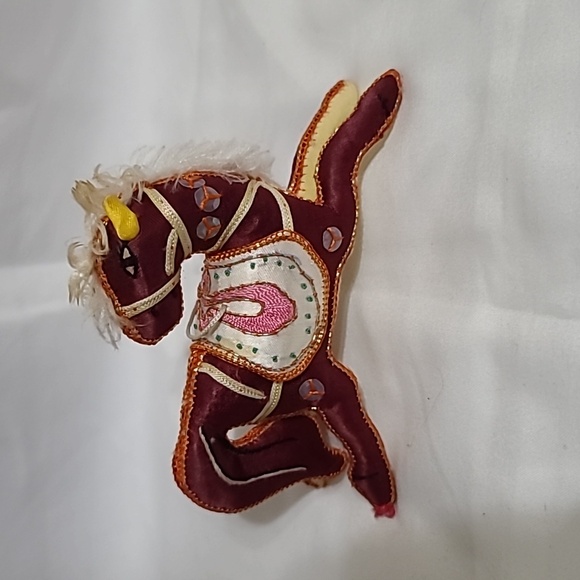 Vintage Chinese Silk Satin Embroidered Horse Racing Pony Sequins Figure ornament - Picture 10 of 11